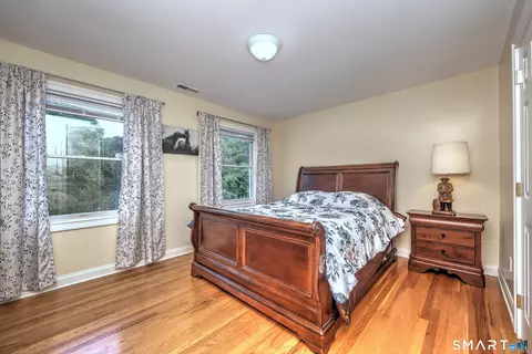Bedroom - 91 Cranbury Dr, Trumbull, CT 06611 photo 4 of 4