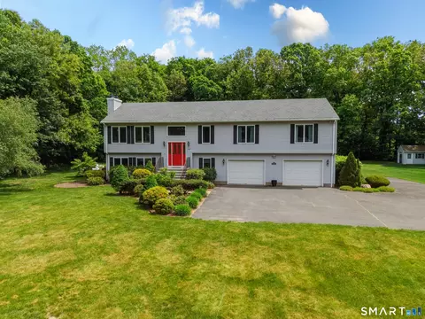 132 Lake St, Manchester, CT 06042