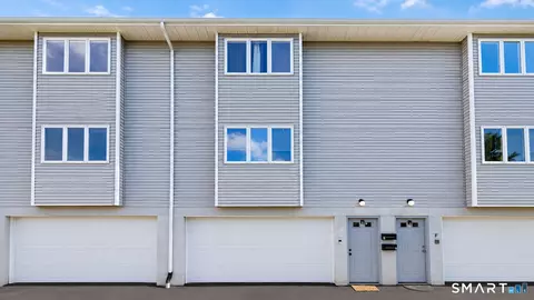 45 Atlantic St #E, New Britain, CT 06053