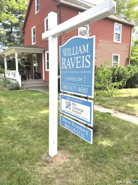 4 Hazelmeadow Pl, Simsbury, CT 06070