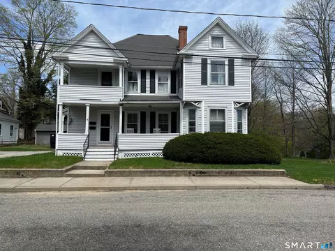 18 Addison St, Putnam, CT 06260