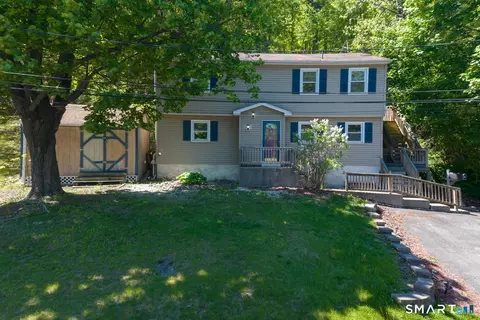 39 Bernside Dr, Bristol, CT 06010
