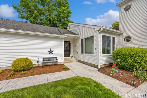 319 Thomaston Rd #77, Watertown, CT 06795