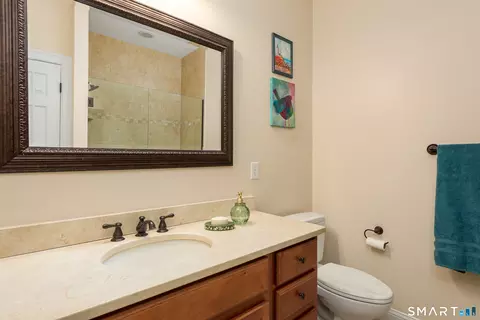 Bath - 8 Greendale Dr #8, Suffield, CT 06078 photo 2 of 2