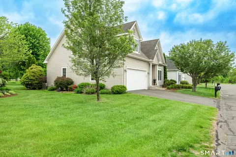 Exterior - 8 Greendale Dr #8, Suffield, CT 06078 photo 2 of 10