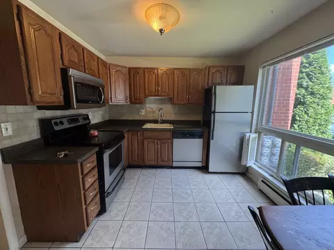 Kitchen - 141 Worth Ave, Hamden, CT 06518 photo 1 of 1