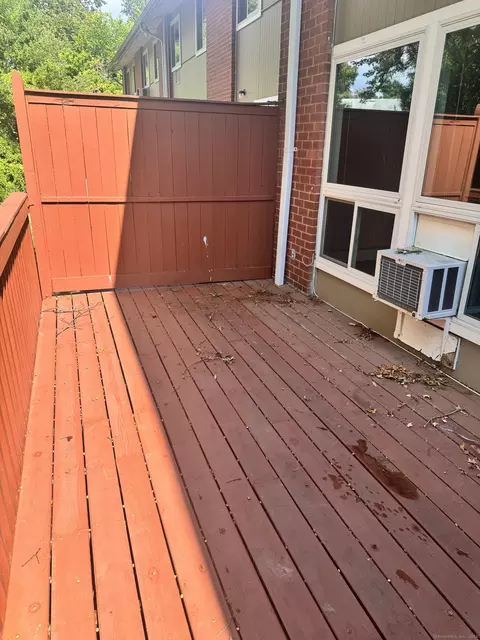 Exterior - 141 Worth Ave, Hamden, CT 06518 photo 3 of 4
