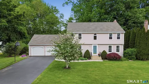480 Quarry Brook Dr, South Windsor, CT 06074