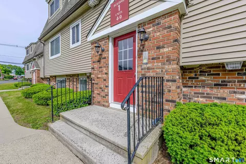4 Evergreene #4, Wallingford, CT 06492