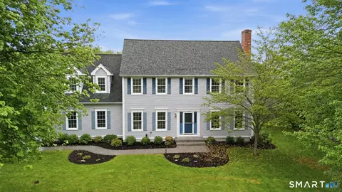 41 Winterberry Dr, Colchester, CT 06415
