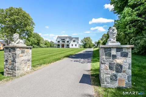 2 Pond View Ln, Sherman, CT 06784