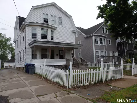 114 Union Ave, West Haven, CT 06516