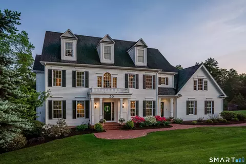 35 W Hills Dr, Avon, CT 06001