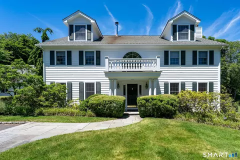 5 Willow Run Rd, Greenwich, CT 06831