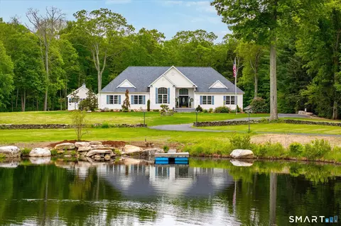 1374 Route 171, Woodstock, CT 06282