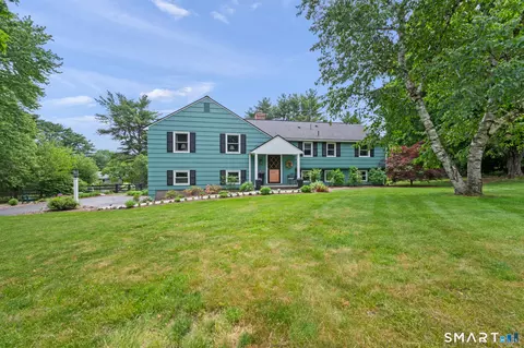 5 Watch Hill Ln, Simsbury, CT 06092
