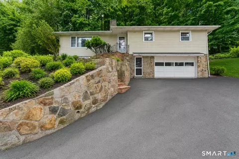 50 Maple Avenue Ext, Bethel, CT 06801