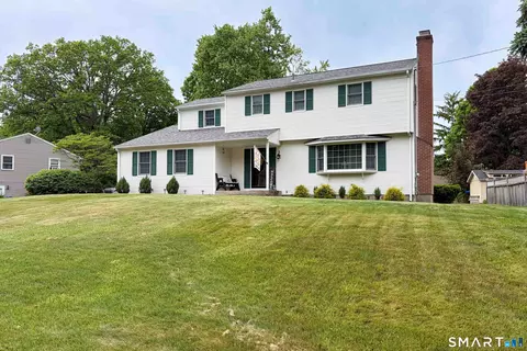 141 Sandy Ln, Meriden, CT 06450