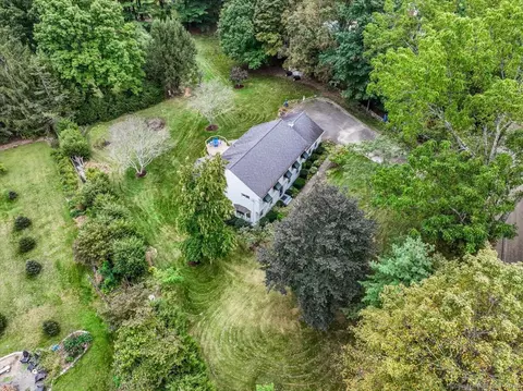 106 Bates Rock Rd, Southbury, CT 06488