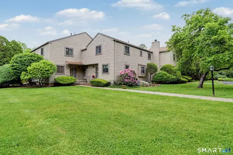 41 Happy Hollow Cir #B, Stratford, CT 06614