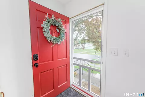 Entry Way - 96 Lent Rd, Hamden, CT 06517 photo 1 of 1