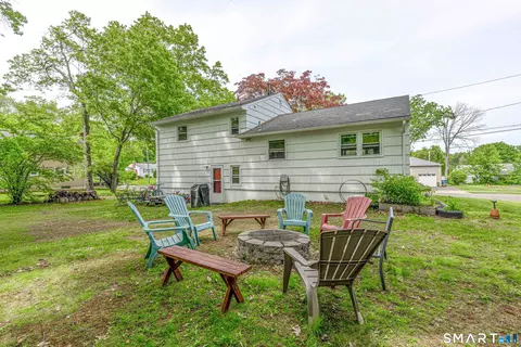 Exterior - 96 Lent Rd, Hamden, CT 06517 photo 4 of 4