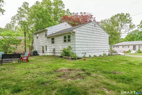 Exterior - 96 Lent Rd, Hamden, CT 06517 photo 3 of 4