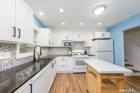 Kitchen - 96 Lent Rd, Hamden, CT 06517 photo 2 of 4