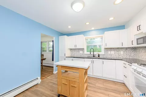 Kitchen - 96 Lent Rd, Hamden, CT 06517 photo 1 of 4