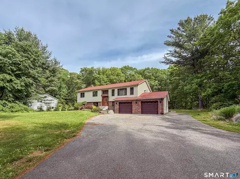 209 Cranberry Pond Rd, Norwich, CT 06360