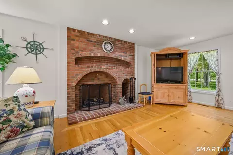 Living - 104 Lambert Rd, Sharon, CT 06069 photo 3 of 4