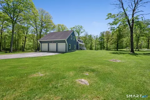 Exterior - 104 Lambert Rd, Sharon, CT 06069 photo 3 of 5