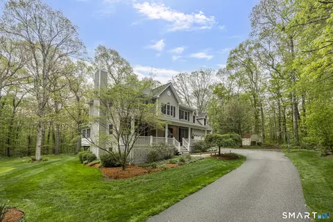241 Carmen Hill Rd, New Milford, CT 06776