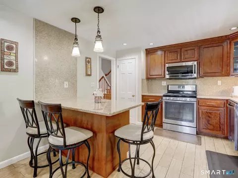Kitchen - 4 Lee Cir, Bloomfield, CT 06002 photo 2 of 3