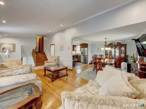 Living - 4 Lee Cir, Bloomfield, CT 06002 photo 4 of 5
