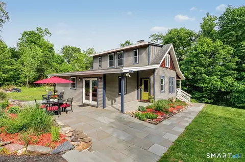 110 Newton Rd, Woodbridge, CT 06525