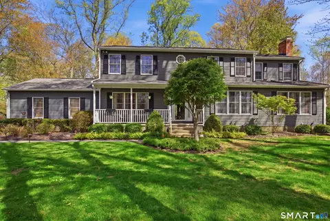 47 Canterbury Ln, Monroe, CT 06468
