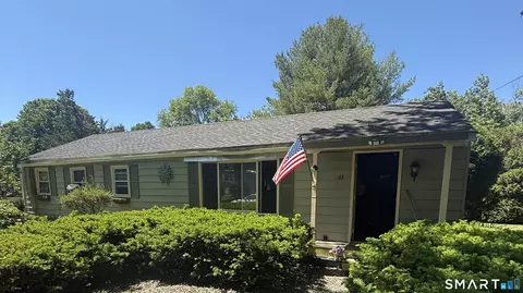 63 Evergreen Park, Clinton, CT 06413