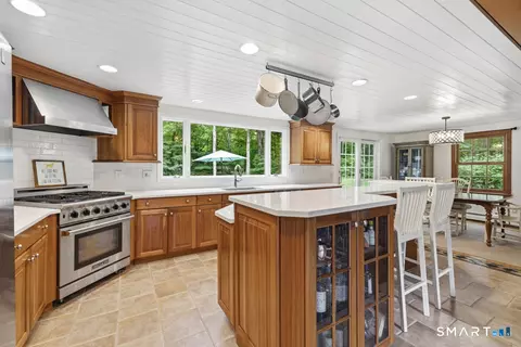 Kitchen - 76 Pocahontas Rd, Redding, CT 06896 photo 1 of 4