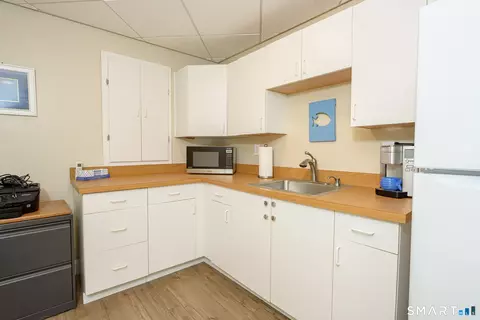 Kitchen - 1773 Upper Maple St, Killingly, CT 06241 photo 4 of 5