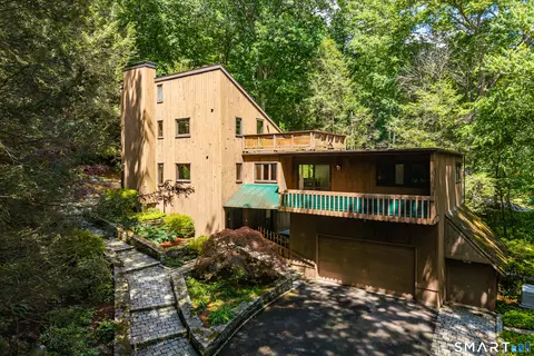 53 Summer Hill Rd, Madison, CT 06443