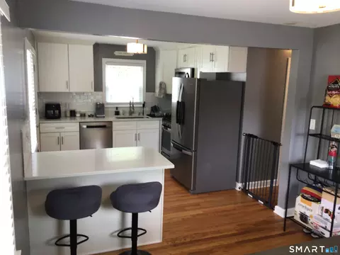 Kitchen - 28 Thayer Rd, Hamden, CT 06514 photo 2 of 4