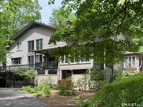 167 Isaiah Smith Ln, Morris, CT 06763