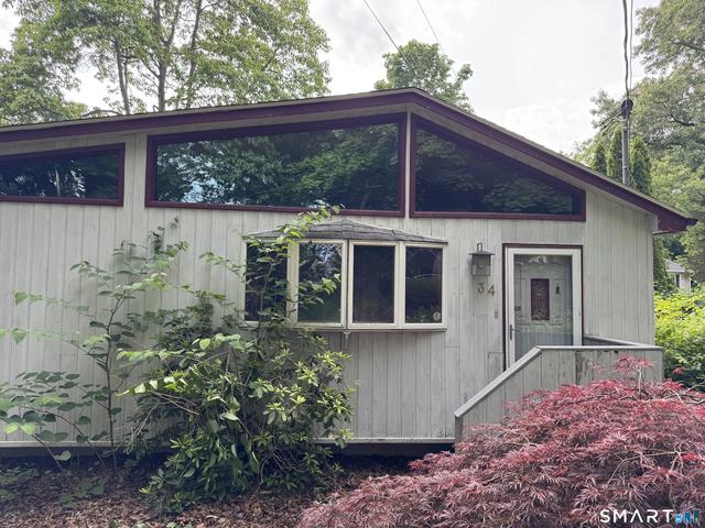 28 Pleasant Ave, East Haven, CT 06512