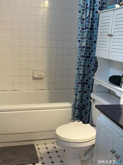 Bath - 1079 Main St, Coventry, CT 06238 photo 1 of 2