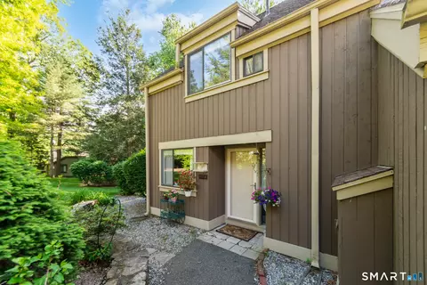 877 Heritage Vlg #A, Southbury, CT 06488