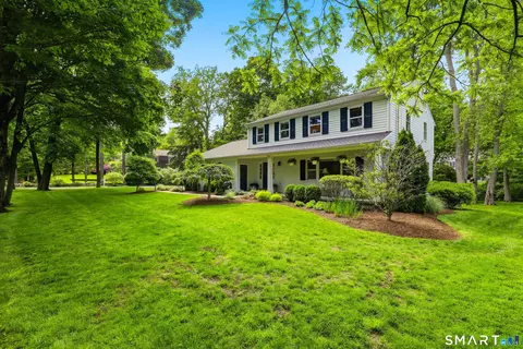 201 Middlesex Rd, Darien, CT 06820