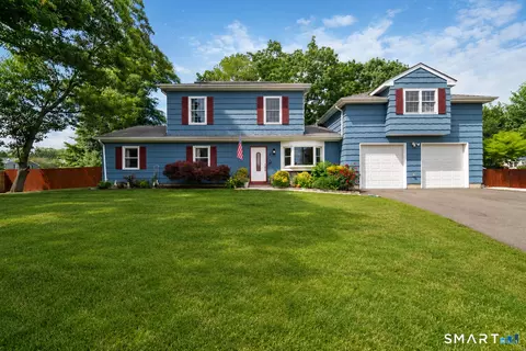 45 Carriage Ln, Milford, CT 06460
