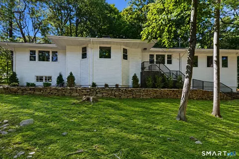 93 Tersana Dr, Easton, CT 06612