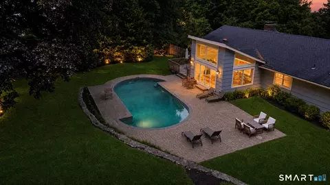 71 High Point Rd, Westport, CT 06880